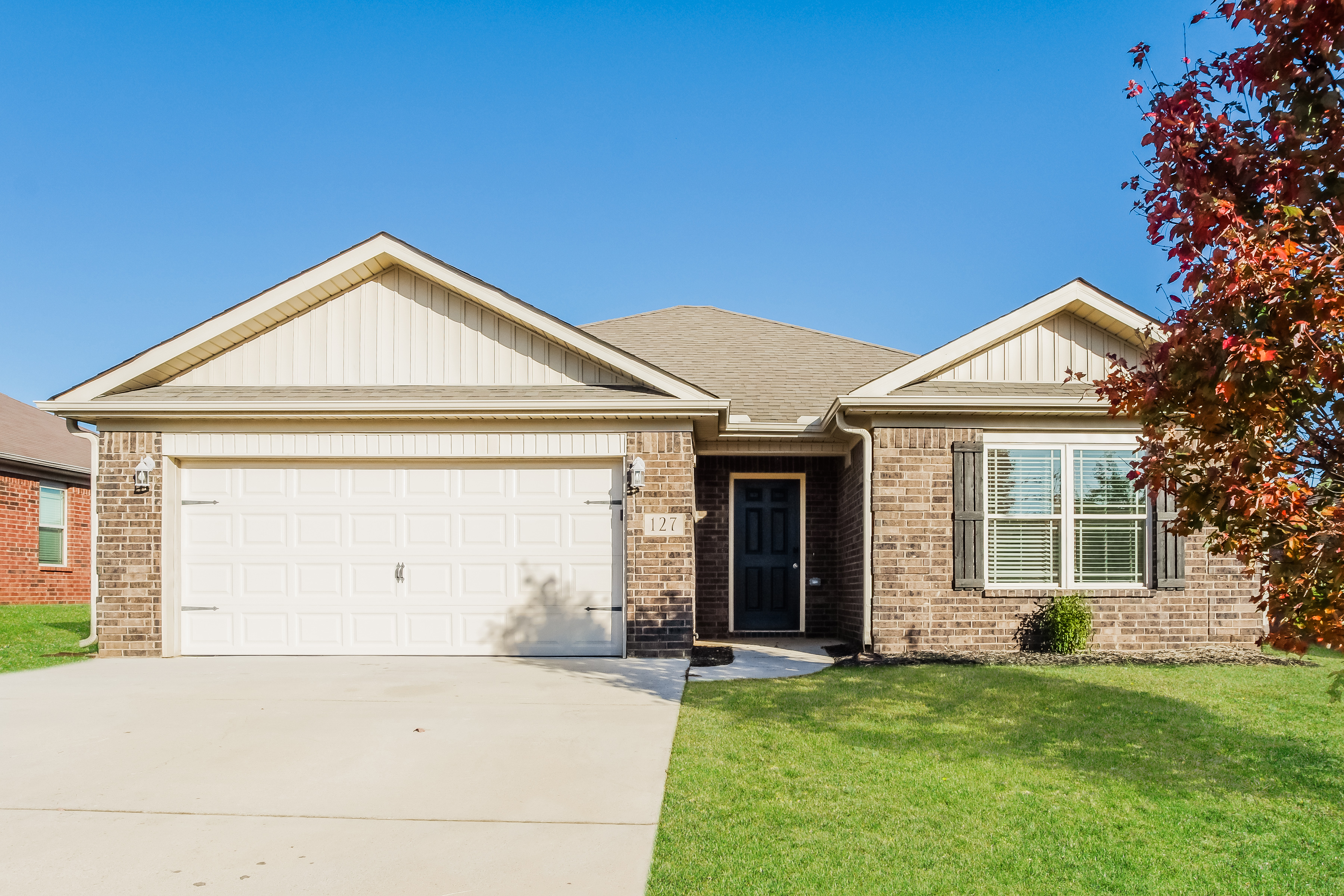 127 WALKERS HILL ROAD MERIDIANVILLE, AL 35759